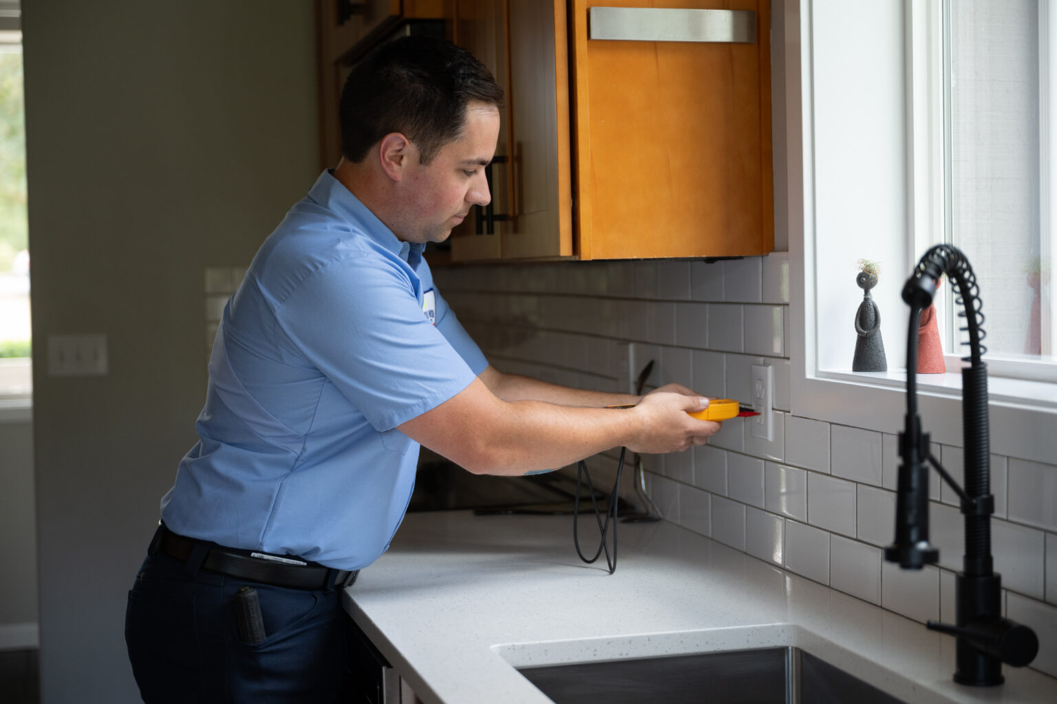 Signs You Need Electrical Repair Seattle Electricians